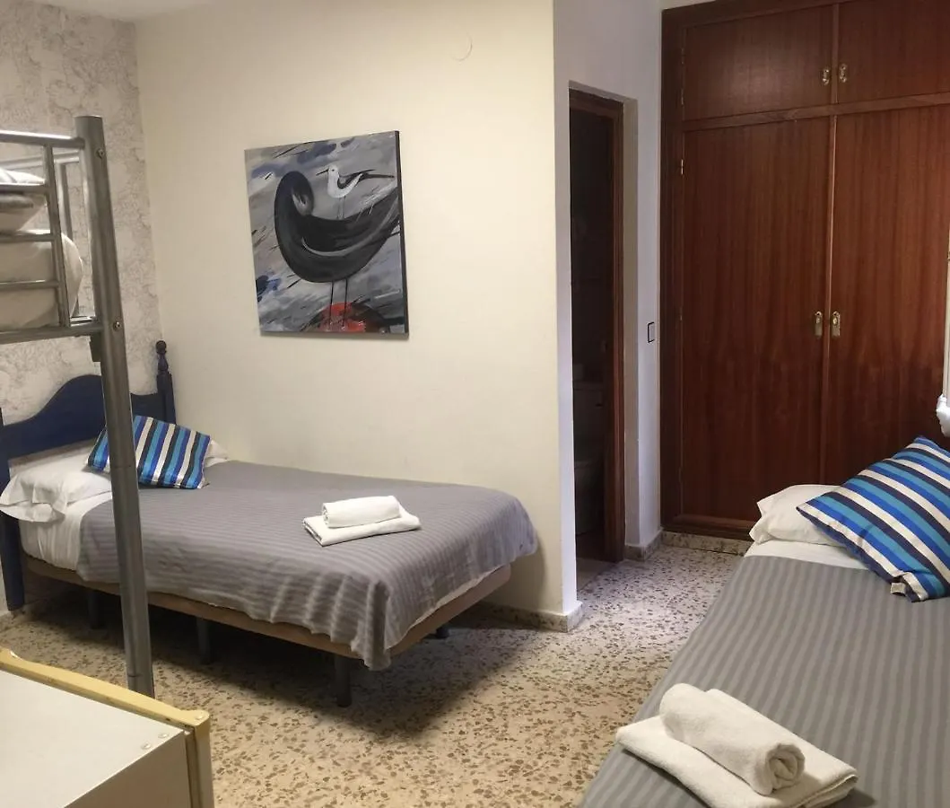 Hostal Azahara Nerja Gæstehus